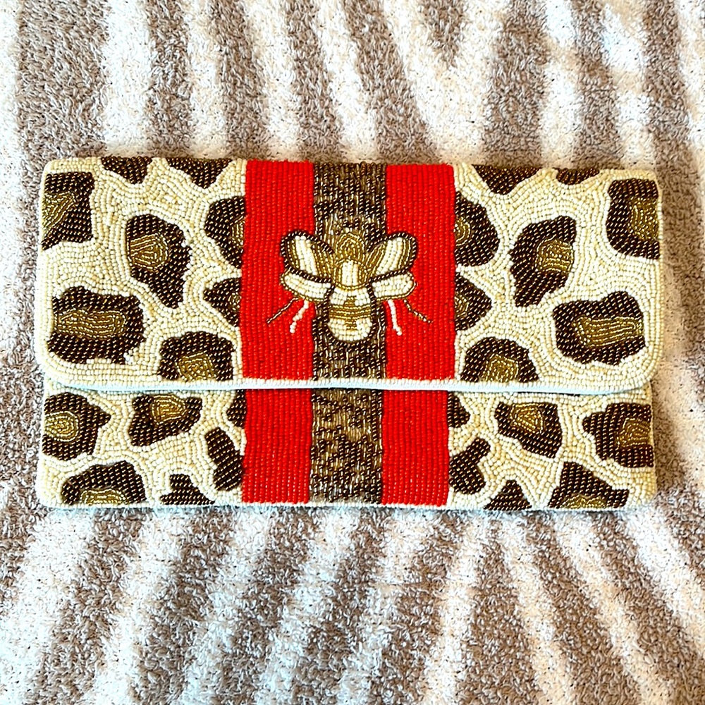 NWOT | Beaded Leopard + Bee Crossbody Clutch